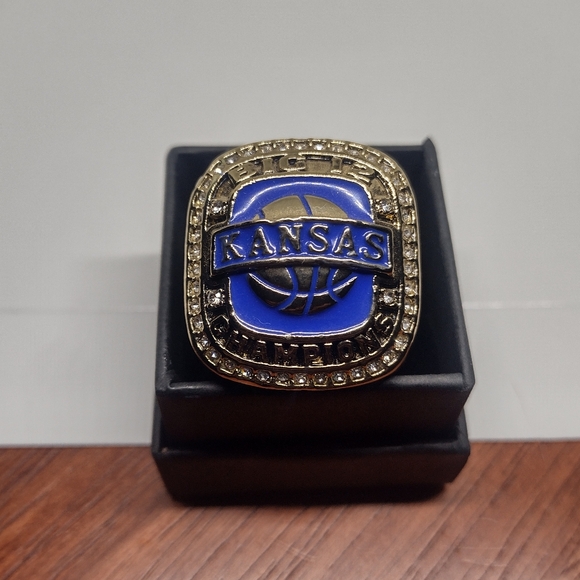 KANSAS JAYHAWKS 2013 BEN MCLEMORE BIG 12 CHAMPIONSHIP MENS SIZE 10.5 RING w/BOX - Picture 12 of 16